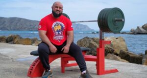 На гору Митридат со 100 килограммовой штангой