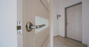 Панеш рассказал, как не потерять деньги при аренде жилья в августе