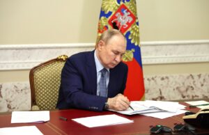 Путин обсудил по телефону с президентом Сирии развитие отношений Москвы и Дамаска