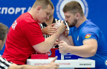 С флагом и гимном: с российских армрестлеров сняли все ограничения