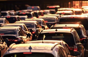 Стало известно, где в России самые «свежие» автомобили: Москва опередила Петербург