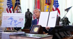 Трамп переименовал озеро Онтарио в озеро Америка
