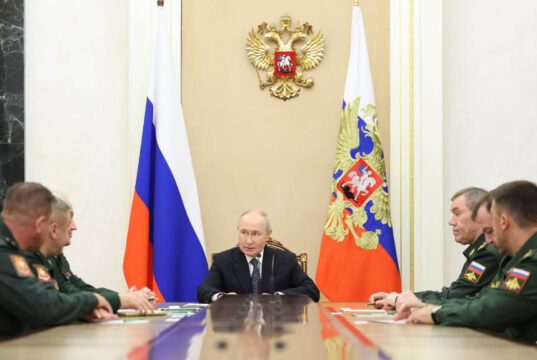 Владимир Путин провёл перестановки в руководстве Минобороны и группировок в зоне СВО