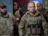 Зеленский призвал не оскорблять командование ВСУ