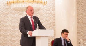 Зюганов пообещал разобраться с задержанием Бондаренко