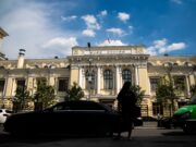 Банки не спешат снижать ключевые ставки из за дорогих вкладов