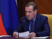Медведев: Германия заслуживает удара по военным производствам