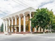 Молдавский парламент отказался обсуждать вербовку граждан Украиной
