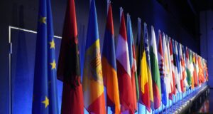 Премьер Болгарии Радев: Европа безрассудна, атакуя тылы России