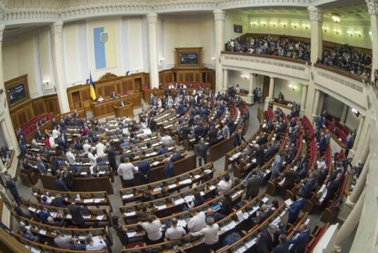 Рада будет «заседать» в подвале на фоне ударов по Киеаа