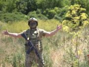 В ДНР росгвардеец записал клип на свою авторскую песню