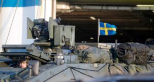 Военные в Швеции учатся делать массовые захоронения